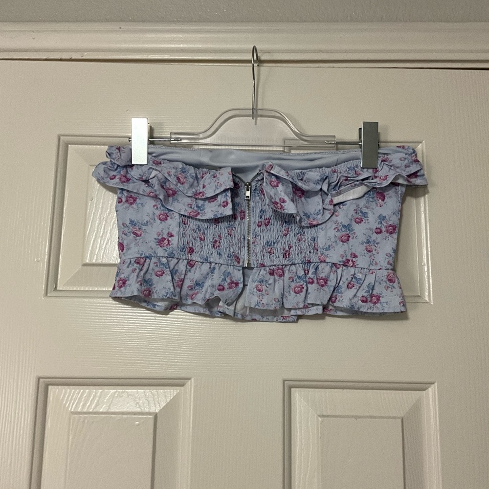 Floral Ruffle Top - Picture 2 of 3